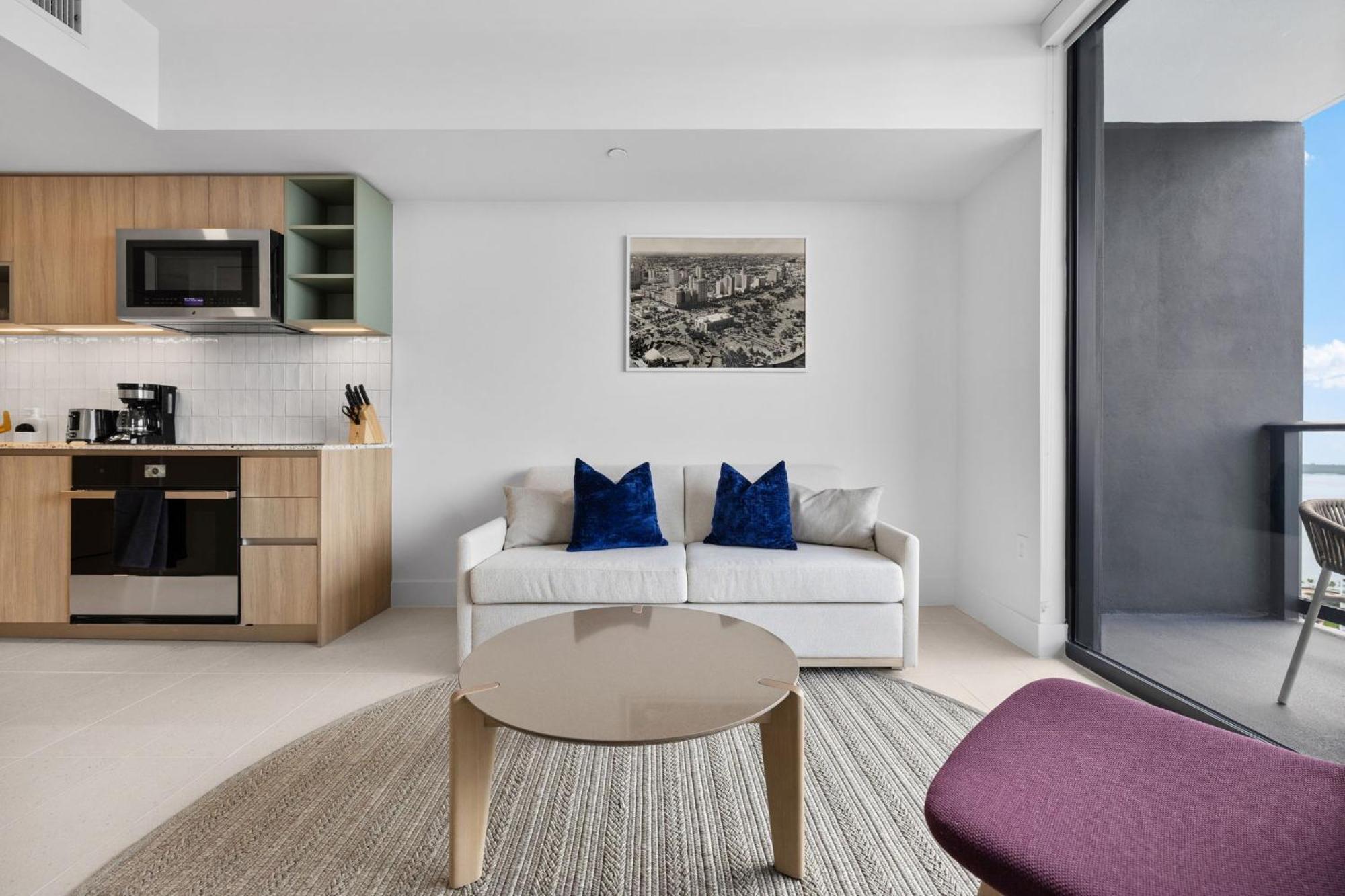 Luxury Panoramic Views - The Ultimate Downtown Getaway Miami