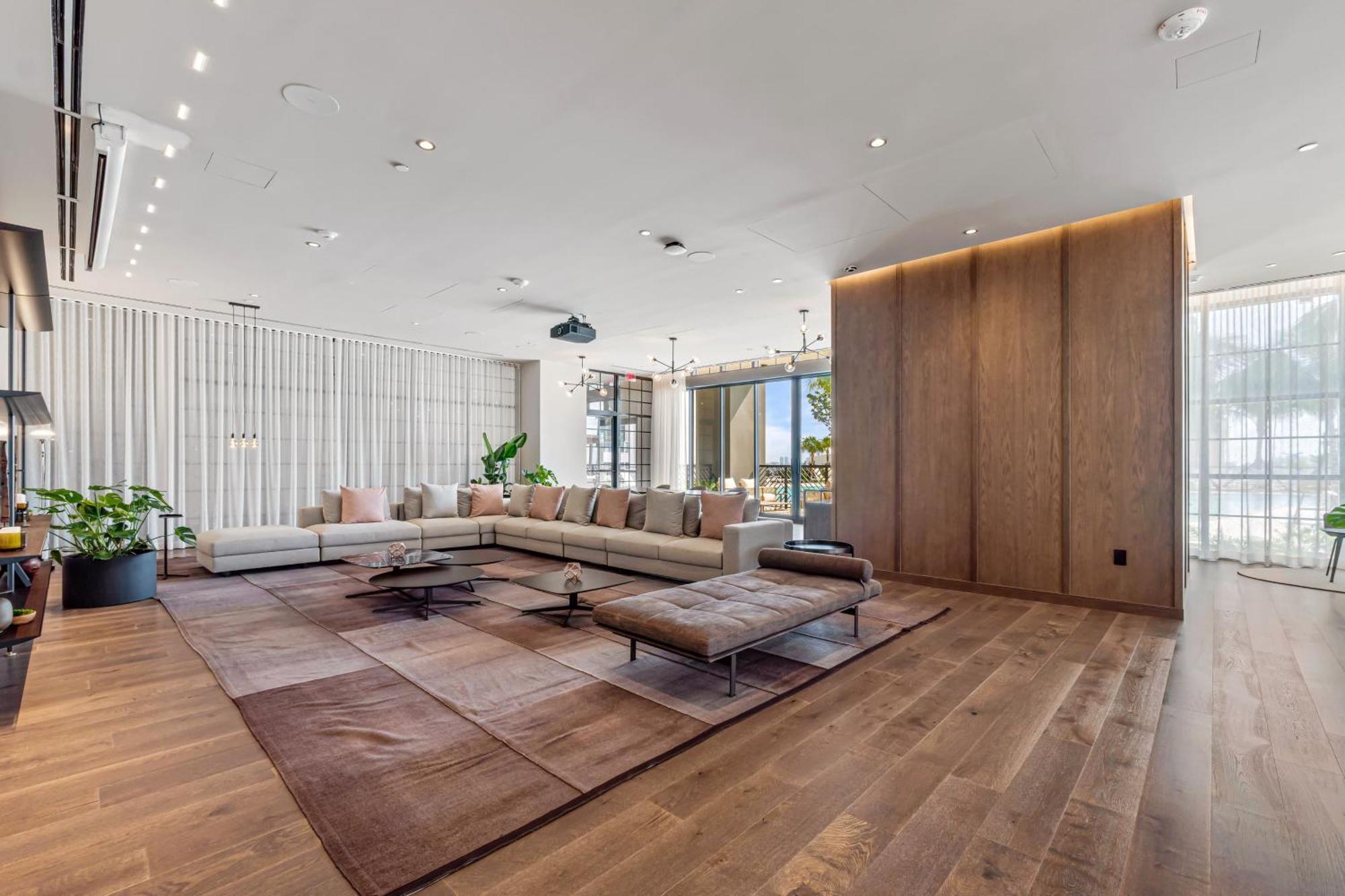 Apartment Luxury Panoramic Views - The Ultimate Downtown Getaway *