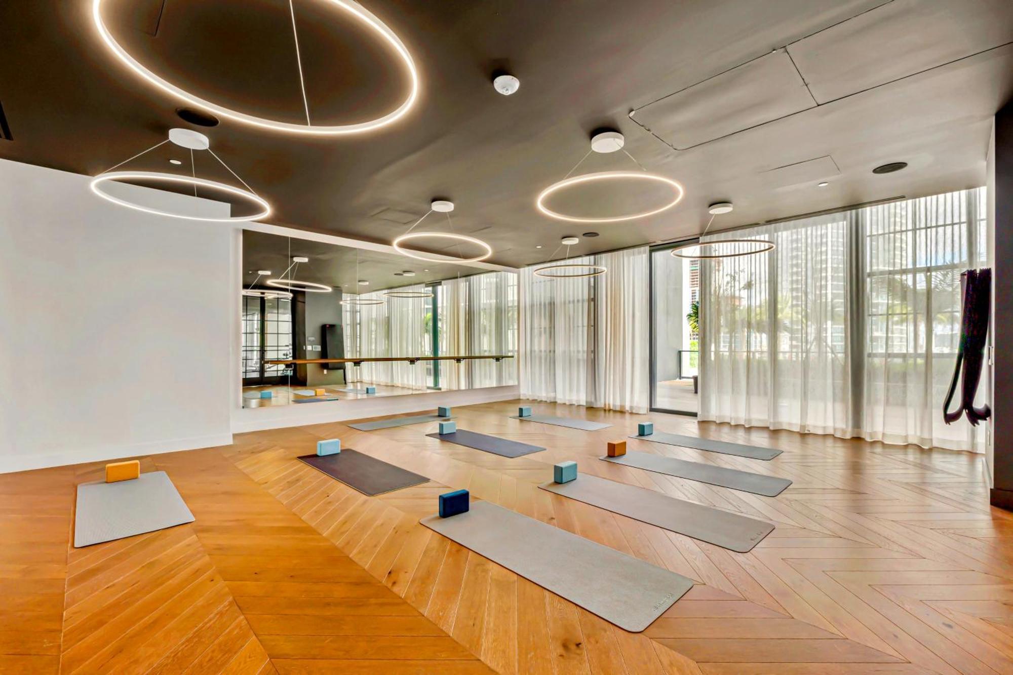 Luxury Panoramic Views - The Ultimate Downtown Getaway Apartment Miami